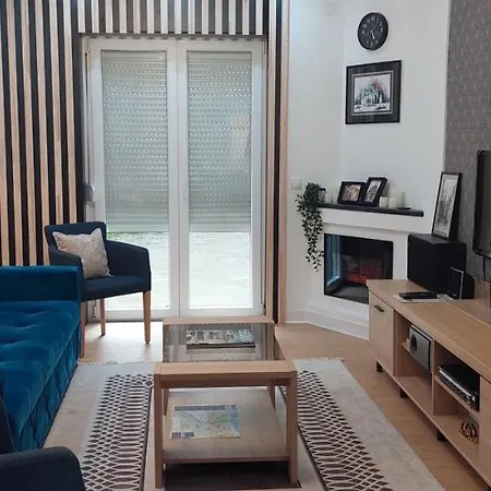 アパート Roosevelt ベオグラード