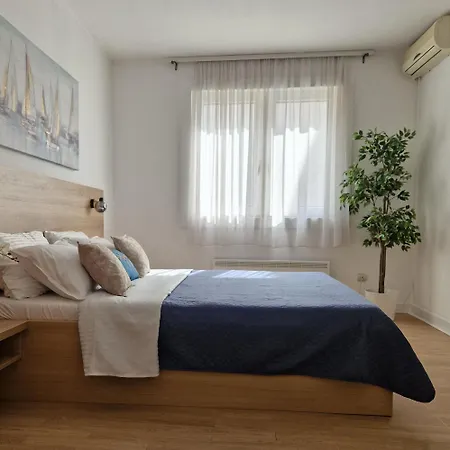 Roosevelt アパート *